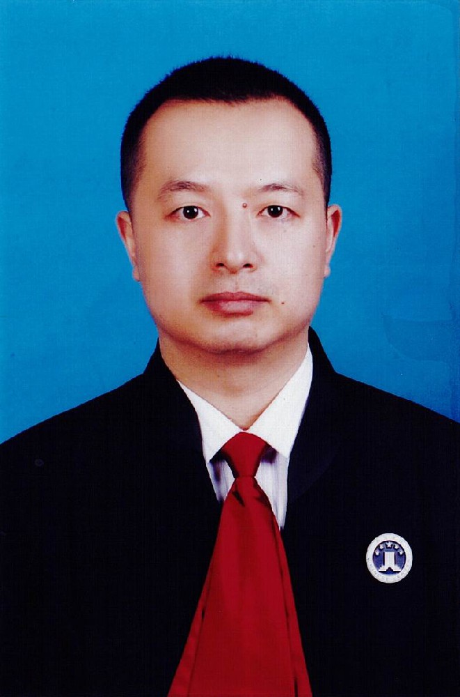 许 明 律师