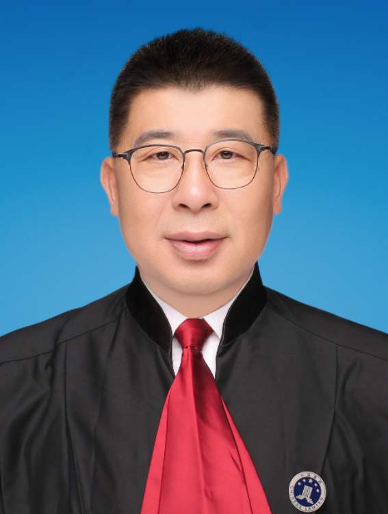 何卫明（副主任、合伙人/律师）